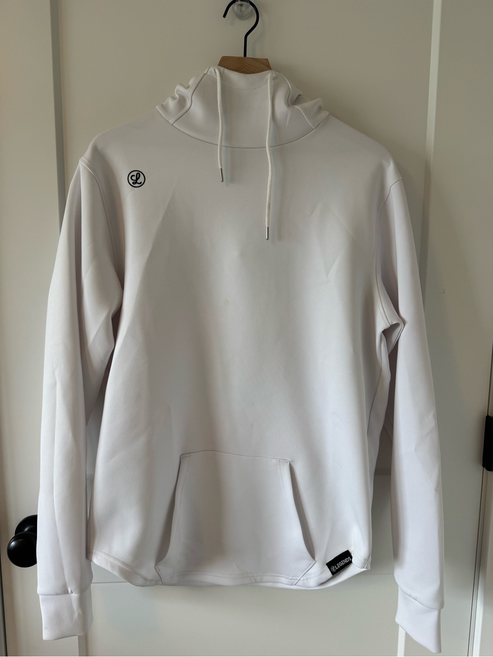 Legends White Pullover Hoodie Size Large